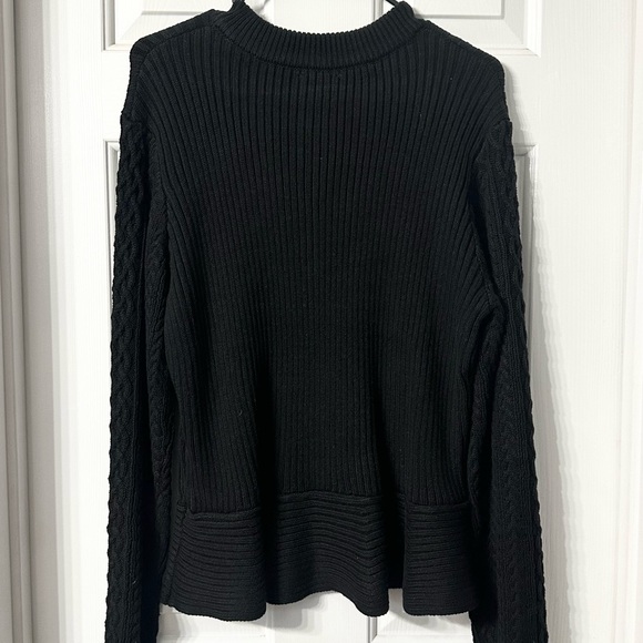 VENUS - Ribbed Sweater - Picture 3 of 5